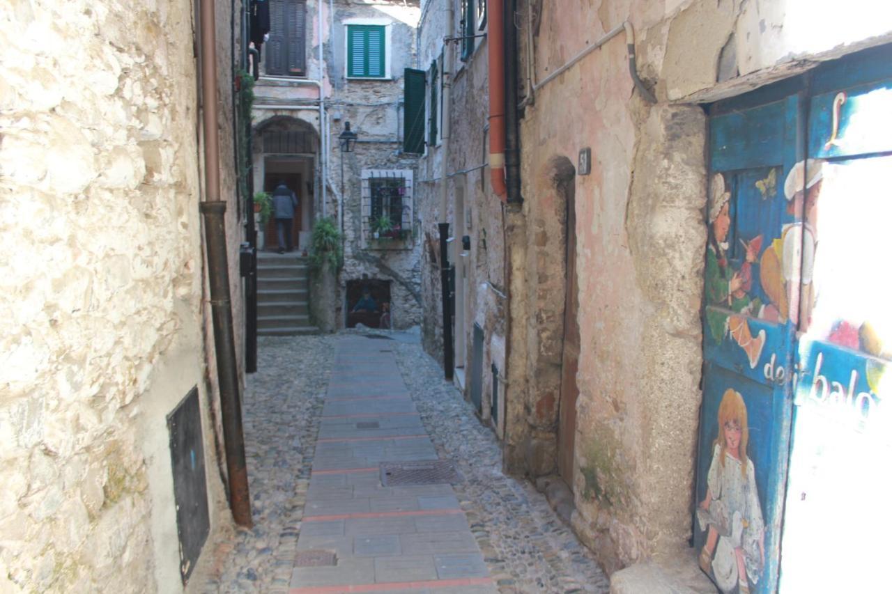 Ca' Du Mangiabaggi Villa Vallecrosia Exterior photo